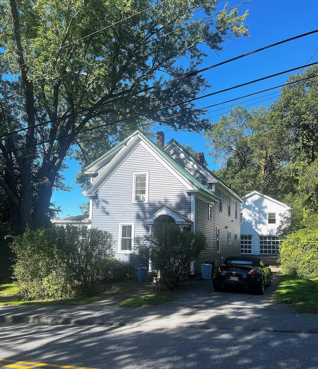 25 Bridge St, Topsham, ME 04086 - photo 2