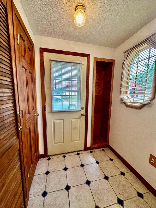 115 Hilbert St, Winona, MN 55987 - photo 5