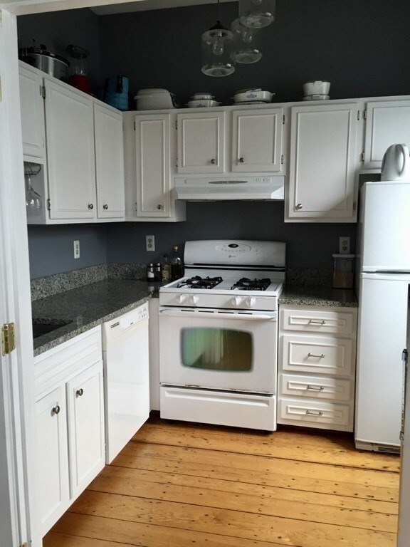 89 Bartlett St unit 2, Charlestown, MA 02129 - photo 5