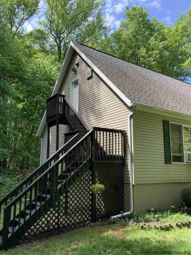 129 Dubois St, Pine Bush, NY 12566 - photo 4