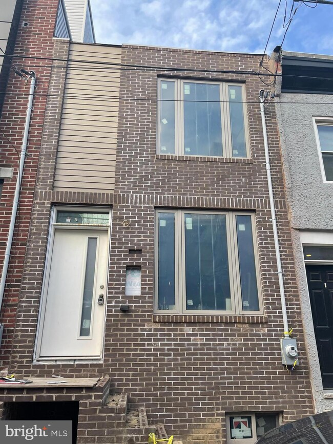 2233 Wilder St, Philadelphia, PA 19146 - photo 3