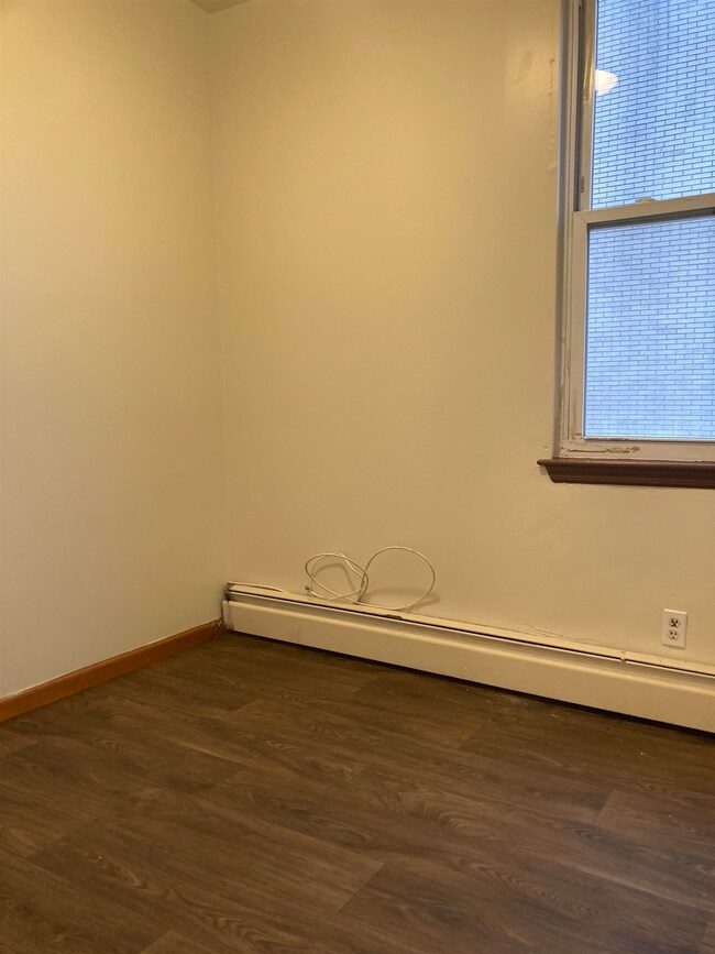 549 Newark Ave unit 3, Jersey City, NJ 07306 - photo 5