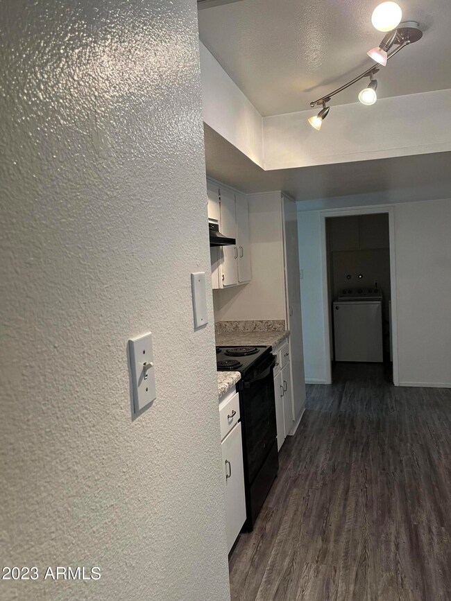 615 E Carson Dr, Tempe, AZ 85282 - photo 4