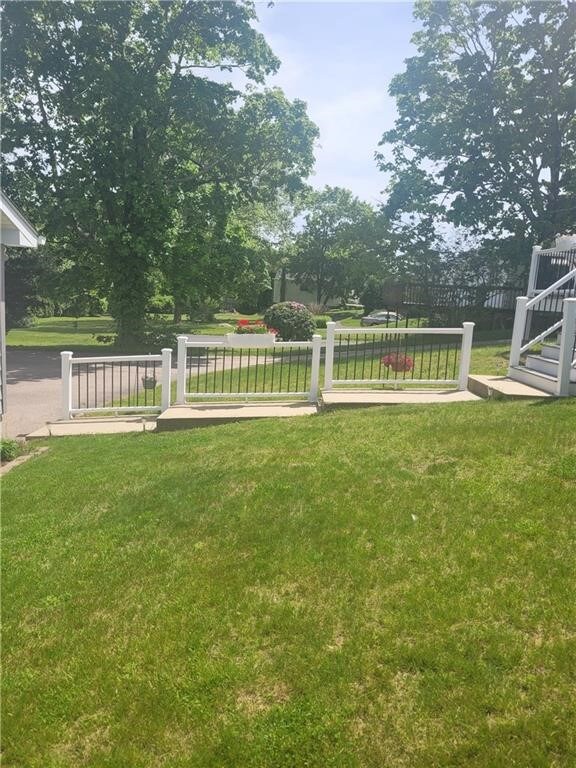 32 East Ave unit B, Westerly, RI 02891 - photo 3