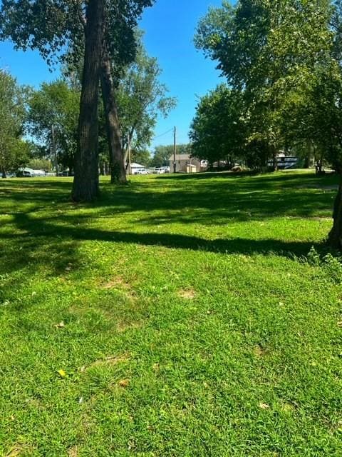 112 Richards Ln, Big Lake, MO 64437 - photo 3