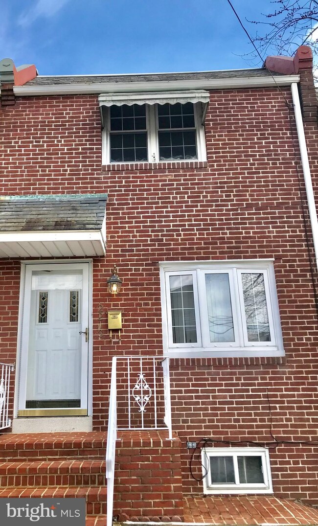 2213 Seneca Rd, Wilmington, DE 19805 - photo 2