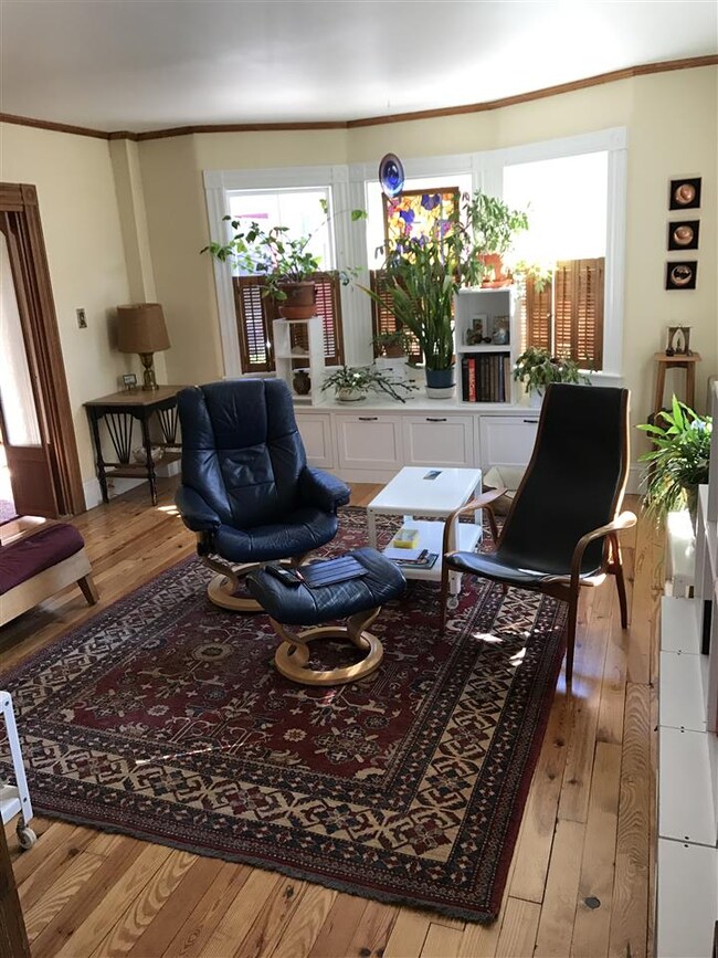 427 Hanover St, Portsmouth, NH 03801 - photo 4