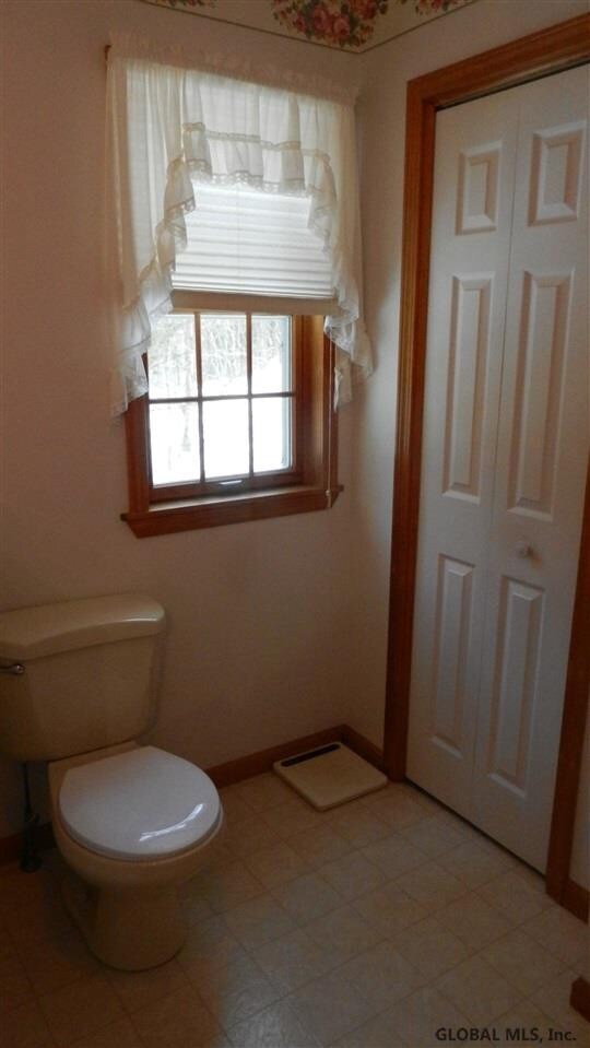 520 Middle Grove Rd, Middle Grove, NY 12850 - photo 6