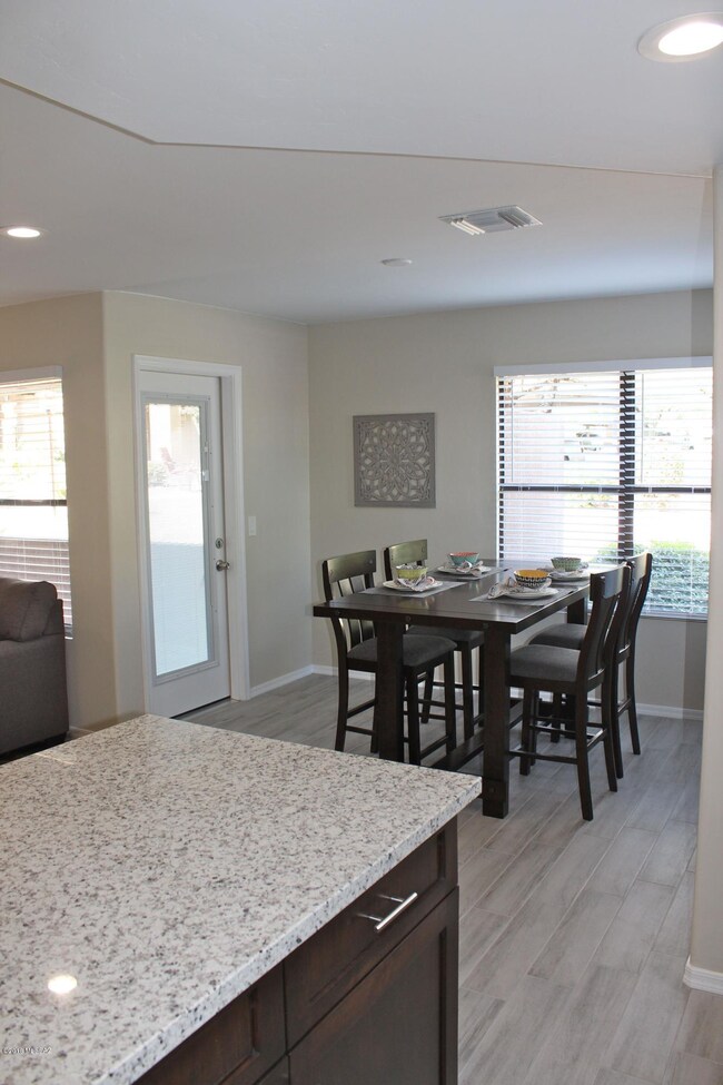 Dining Area2