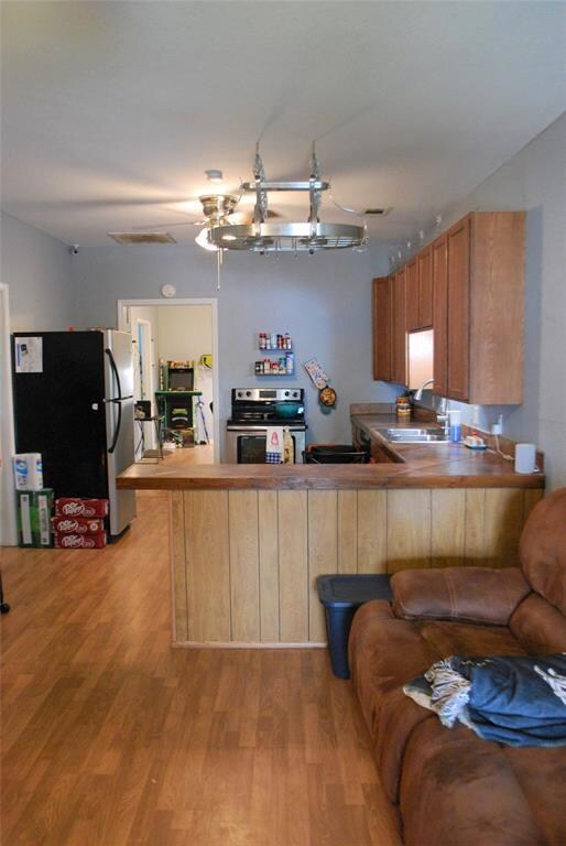 1011 W Coffin St, Denison, TX 75020 - photo 2