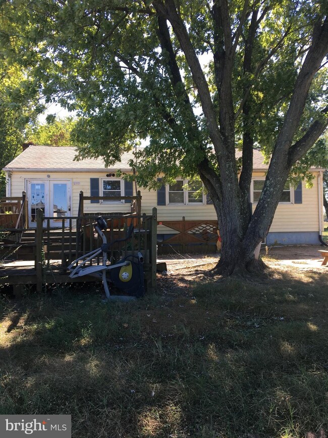 16182 Trigger Ln, King George, VA 22485 - photo 6