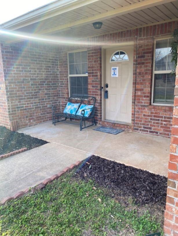 410 Hunter Allen Dr, Bethel Heights, AR 72764 - photo 3