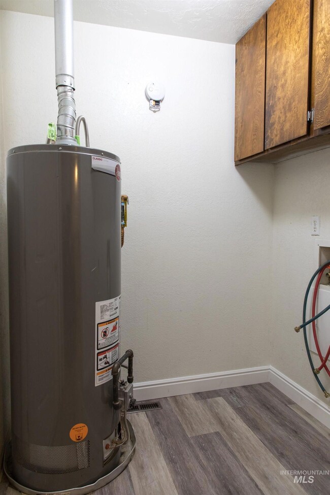 1213 Holly St, Nampa, ID 83686 - photo 6