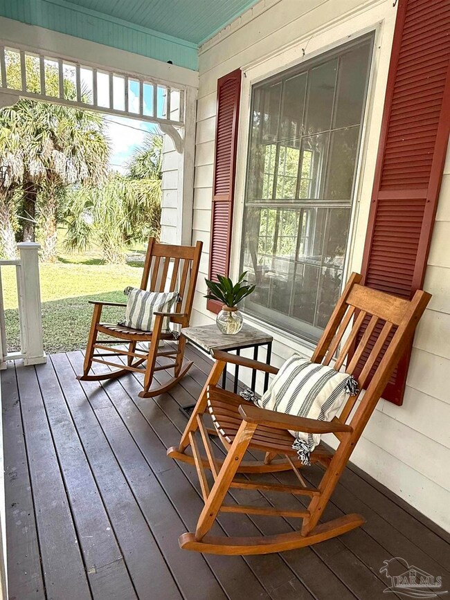 6855 Pine St, Milton, FL 32570 - photo 6