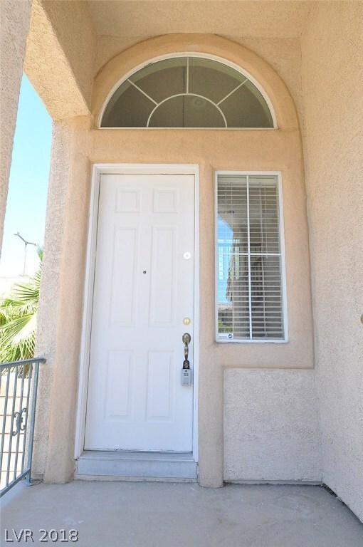 Step inside to over 2,000 sf of beautiful, functio