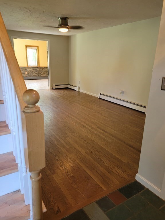 109 Pleasant St, Northborough, MA 01532 - photo 4