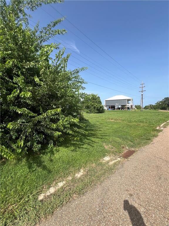 View of the front of the lot looking towards the East