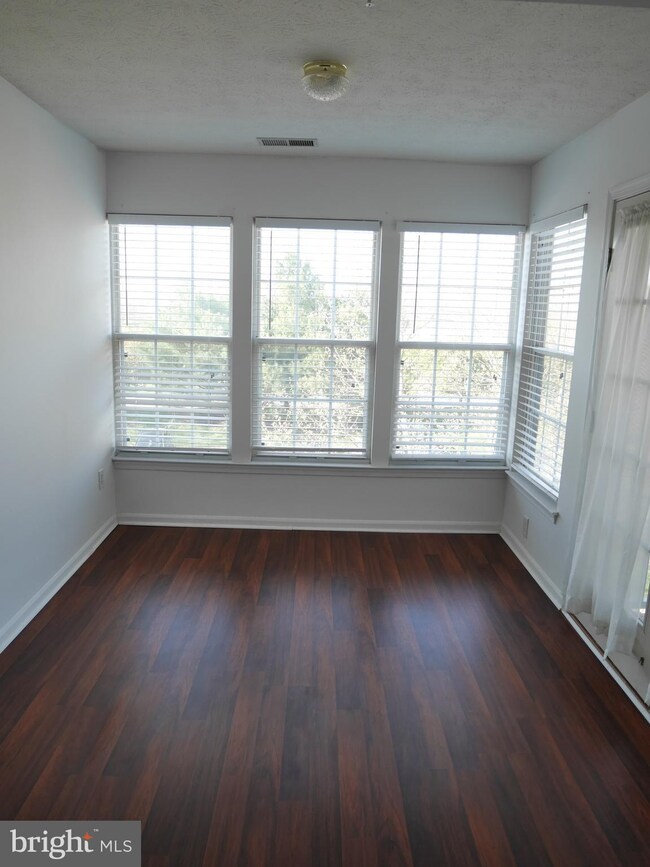 7852 Cornerstone Way unit 8, Windsor Mill, MD 21244 - photo 6