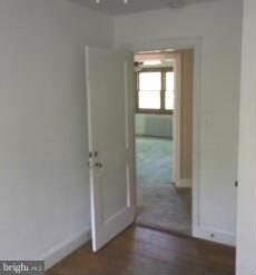 404 Westshire Dr, Catonsville, MD 21228 - photo 5