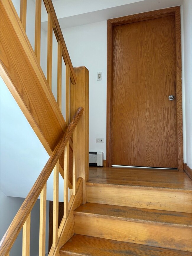 6157 S Parkside Ave unit 1, Chicago, IL 60638 - photo 2