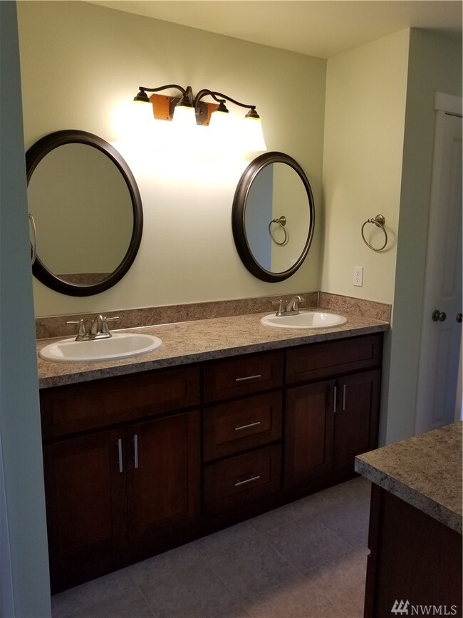 8608 Deodar Ct SE, Yelm, WA 98597 - photo 2