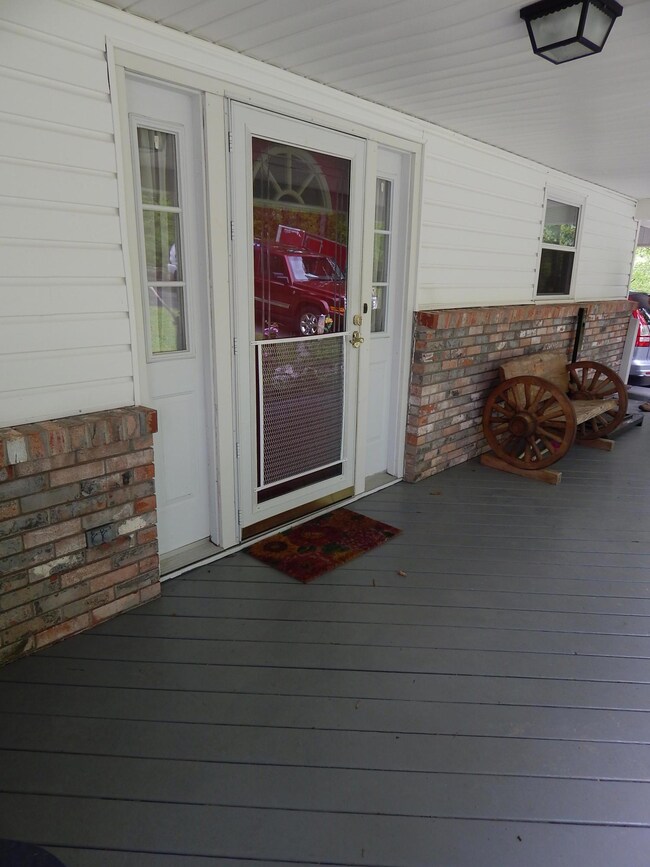 17 Westover Drive Front Porch David Pozy