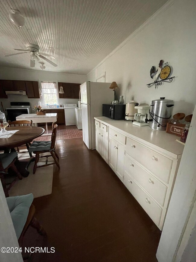 CD Kitchen 3