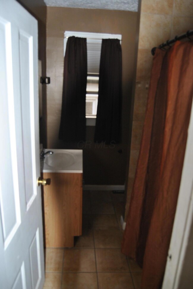 1377 E Rich St, Columbus, OH 43205 - photo 5