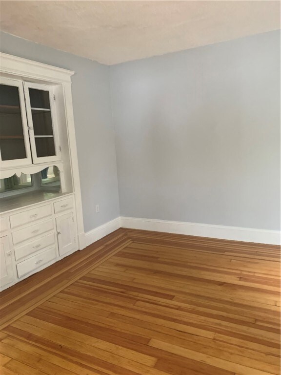 1094 Toll Gate Rd unit 2, Warwick, RI 02886 - photo 5