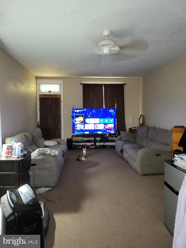 726 Thorn St, Reading, PA 19601 - photo 2