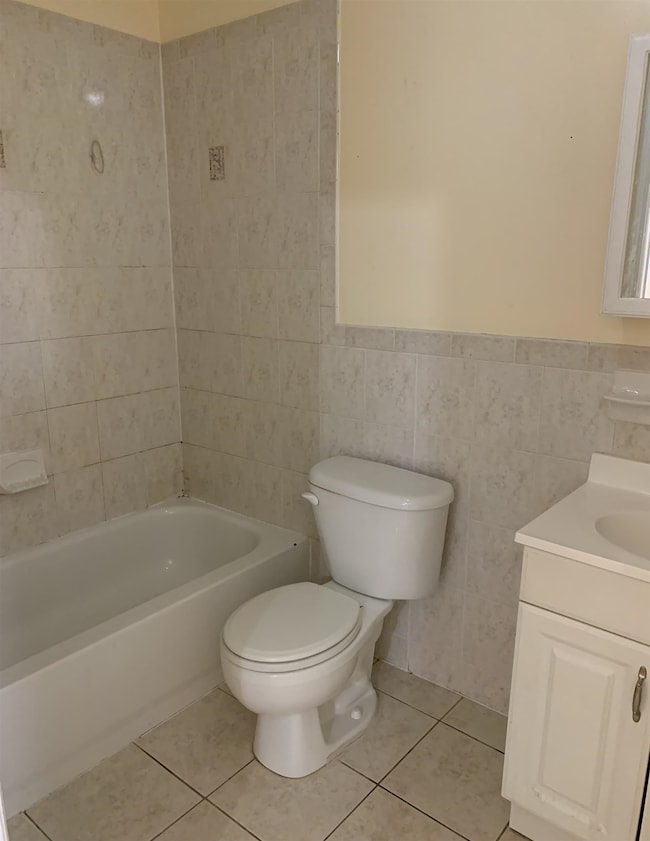 241 Orient Ave unit 1, Jersey City, NJ 07305 - photo 7