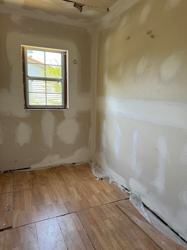 613 Bradley Ave, La Fayette, GA 30728 - photo 6