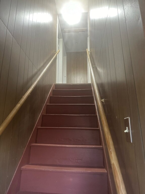 6 Elm Ct unit B, Millbury, MA 01527 - photo 2