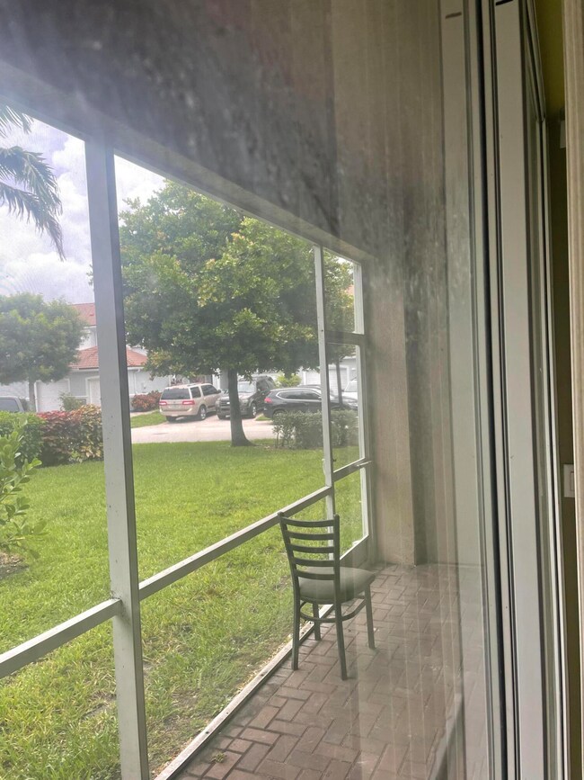 2228 Oakmont Dr, Riviera Beach, FL 33404 - photo 6