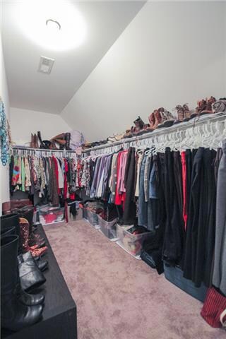 Master Suite Walk-in Closet