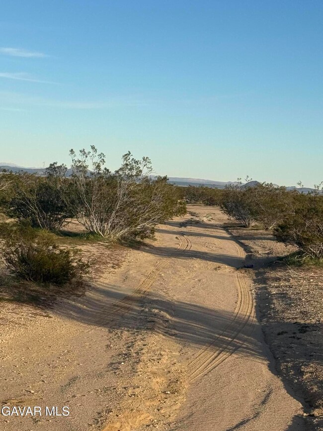 0 Vac 10th and Wonder Ave unit 25009115, Mojave, CA 93501 - photo 4