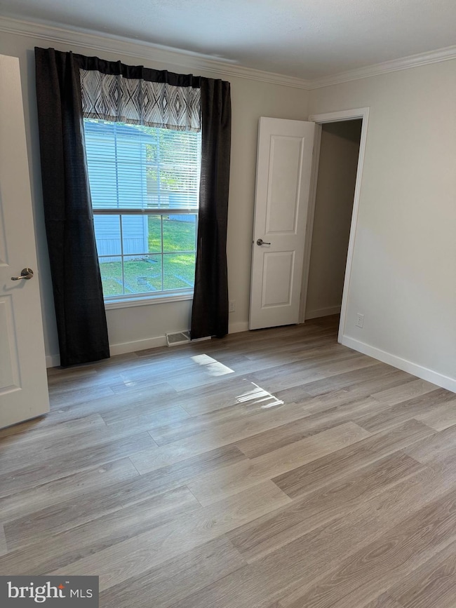 94 White Oak Dr, Pennsville Township, NJ 08070 - photo 4