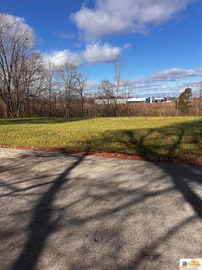 102 Pin Oak Ln, Glasgow, KY 42141 - photo 2