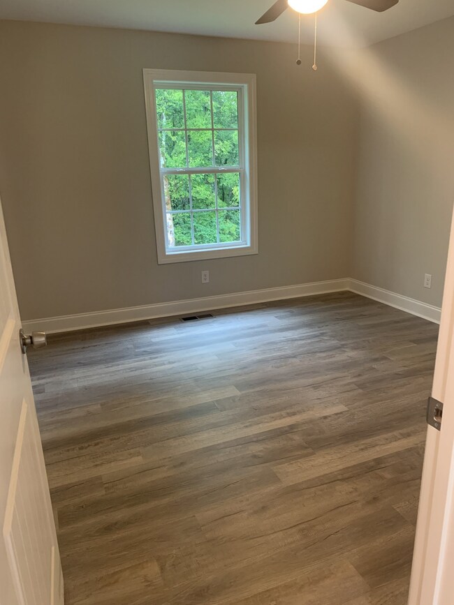 143 Ragsdale Ln, Pulaski, TN 38478 - photo 7