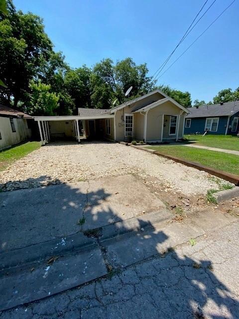 1005 Dodson St, Gainesville, TX 76240 - photo 5