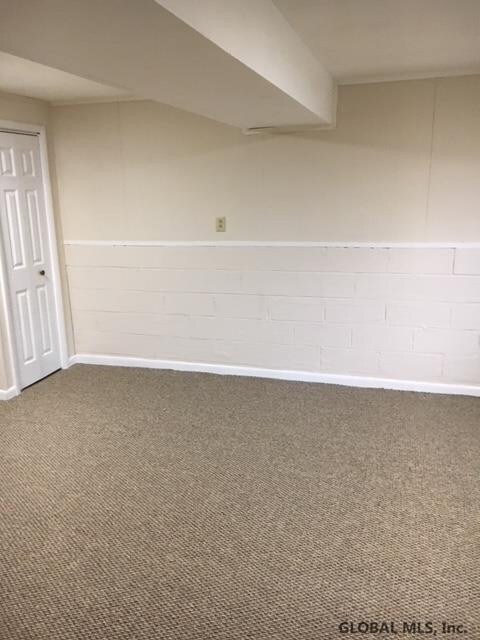 11 Chestnut Ct, Rensselaer, NY 12144 - photo 5