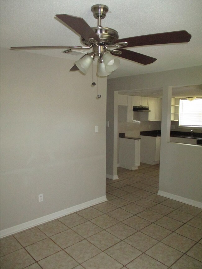 10135 Whitebrook Dr, Houston, TX 77038 - photo 3