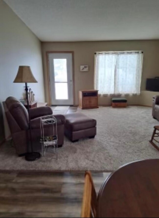 604 8th St W, Park Rapids, MN 56470 - photo 7