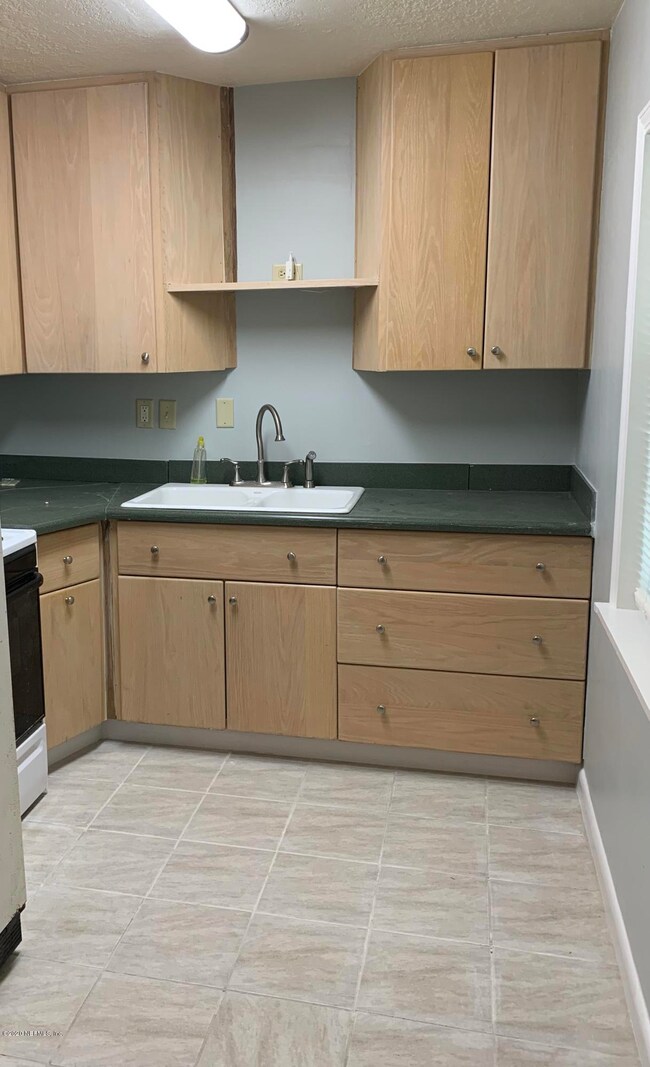 2923 Alonso Rd, Jacksonville, FL 32216 - photo 2