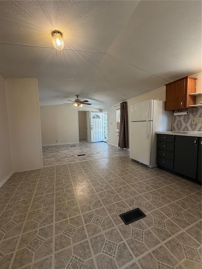 15710 NE 233rd Place, Fort McCoy, FL 32134 - photo 5