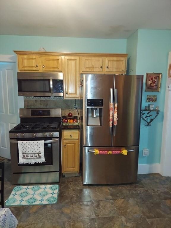 9 Loring St unit 11, Lawrence, MA 01843 - photo 4