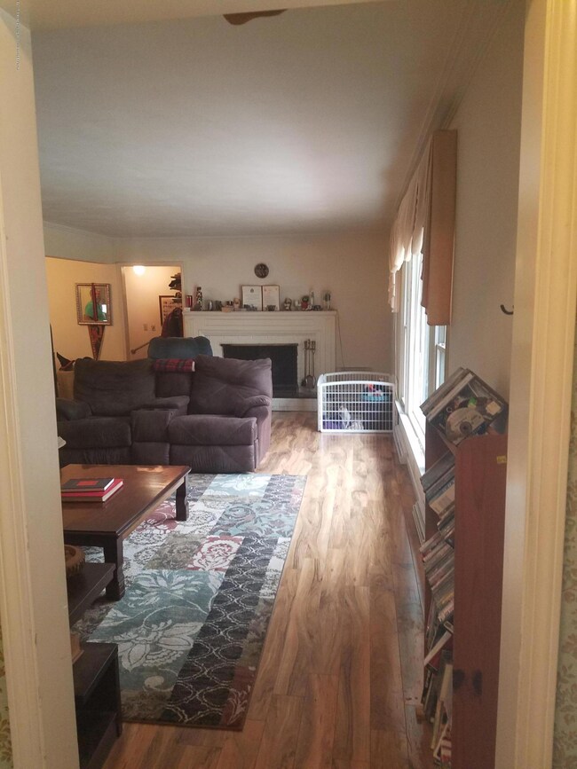 5 Living Room