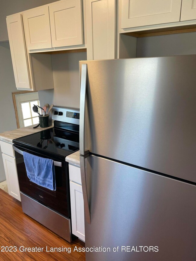 2317 Harding Ave, Lansing, MI 48910 - photo 5