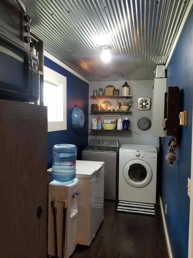 LAUNDRY
