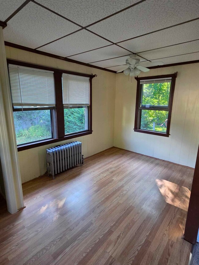 5 Brook St, Rochester, NH 03867 - photo 4